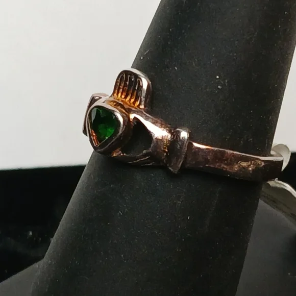 Green Heart Claddagh-Style Women's Ring - Rose Gold Sterling Silver - Picture 6 of 12